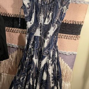 Chelsea and Theodore dress size S